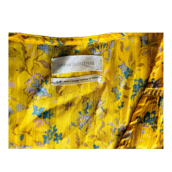 Urban Outfitters Womens Yellow Short Sleeve VNeck Floral Tiered Mini Dress Small - Picture 5 of 8